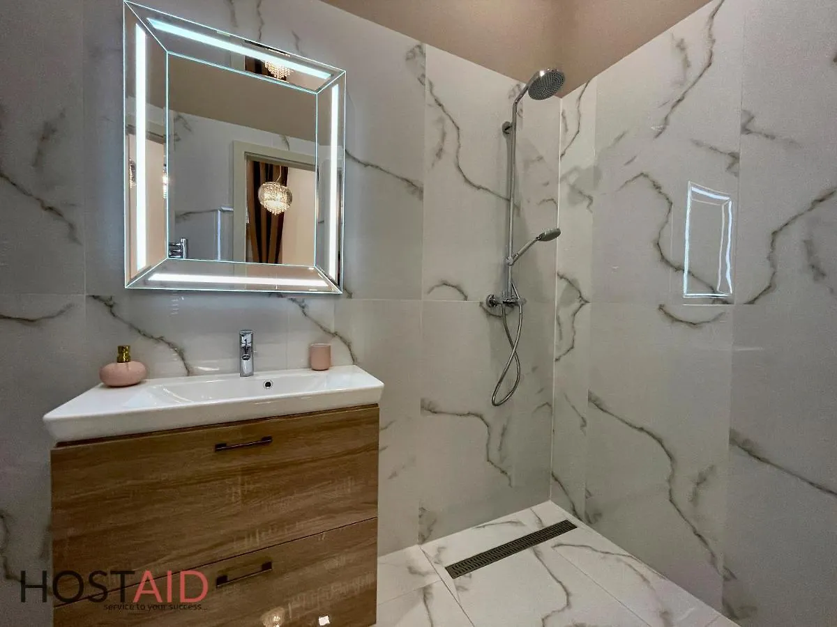 G7 Budapest - Hostaid Apartment